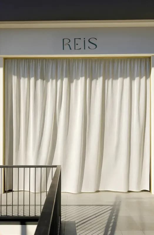 Reis | CGI Film — video poster image