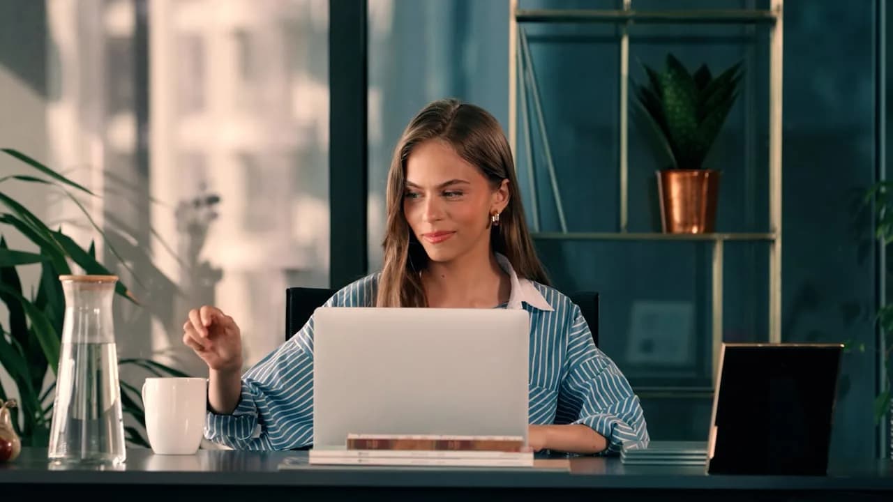 SUWEN | CGI Commercial Film (Horizontal Version) — video poster görseli