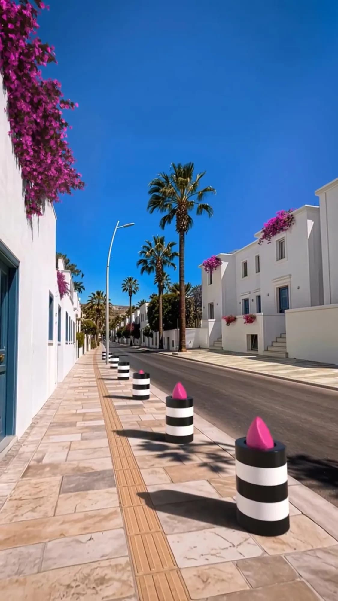 Sephora | CGI Production - Sephora's iconic stripes take over the city. — video poster image